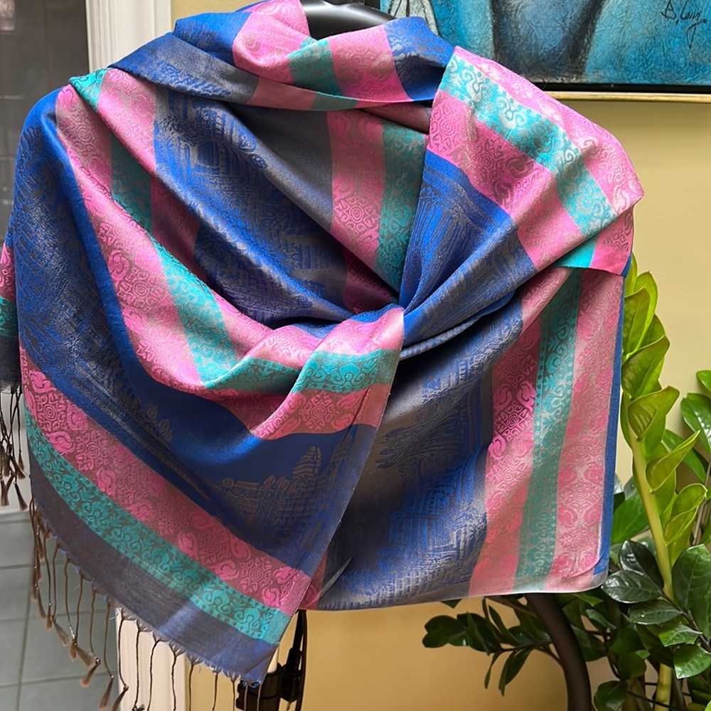 Scarf ( wrapping) 100% silk, 73β x 27β